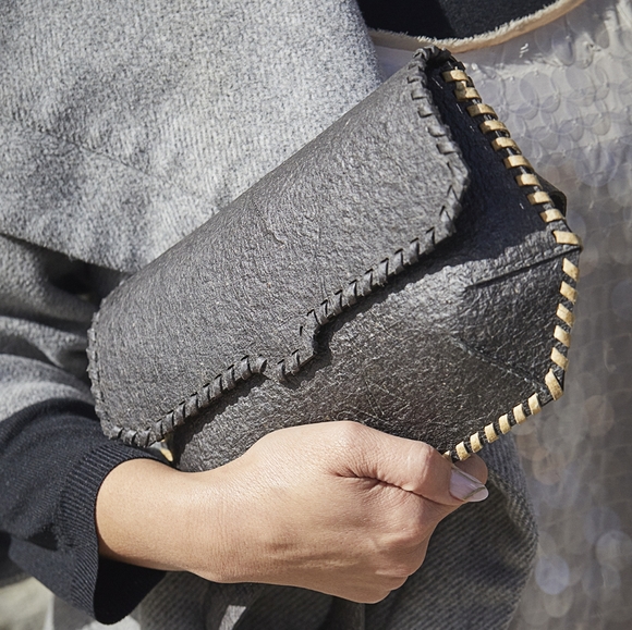 Aiya ayiA Momela Crossbody Bag/Fanny Pack Pink - Picture 8 of 8